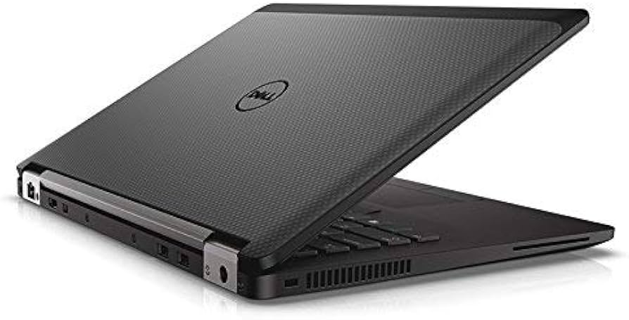 DELL latitude 5570 Core i7 - 6600U / RAM8GB / SSD 256GB - FHD 15’’6 - VGA 2GB-R360