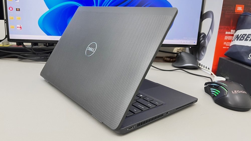 DELL latitude 7320 Core i5 - 1131G7 / RAM16GB / SSD 256GB - FHD 13’3 VỎ VÂN CARBON